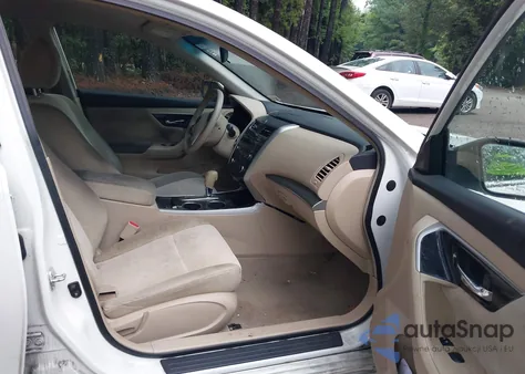 2013 Nissan Altima 2.5 S from USA, damaged, VIN 1N4AL3AP1DC167065